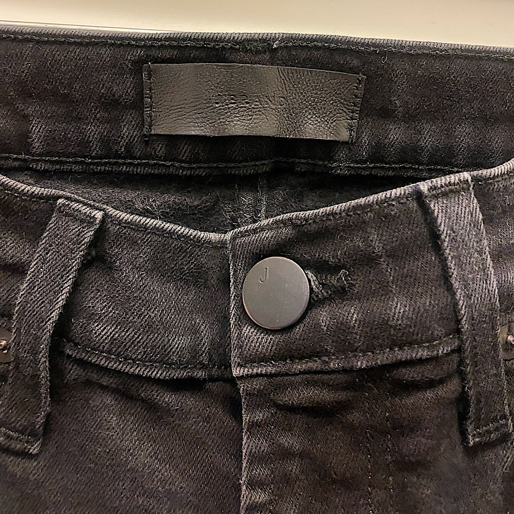 J Brand Tyler Jeans in Trivor Black - size 29